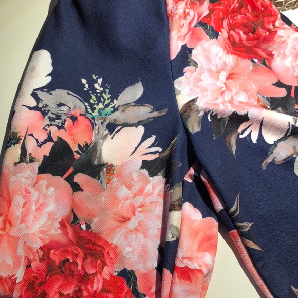 Flower jumpsuit - Picture 3 of 4